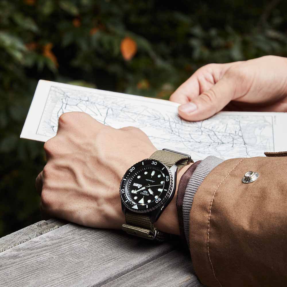Mens Srpd65k4 5 Sports Skx Series